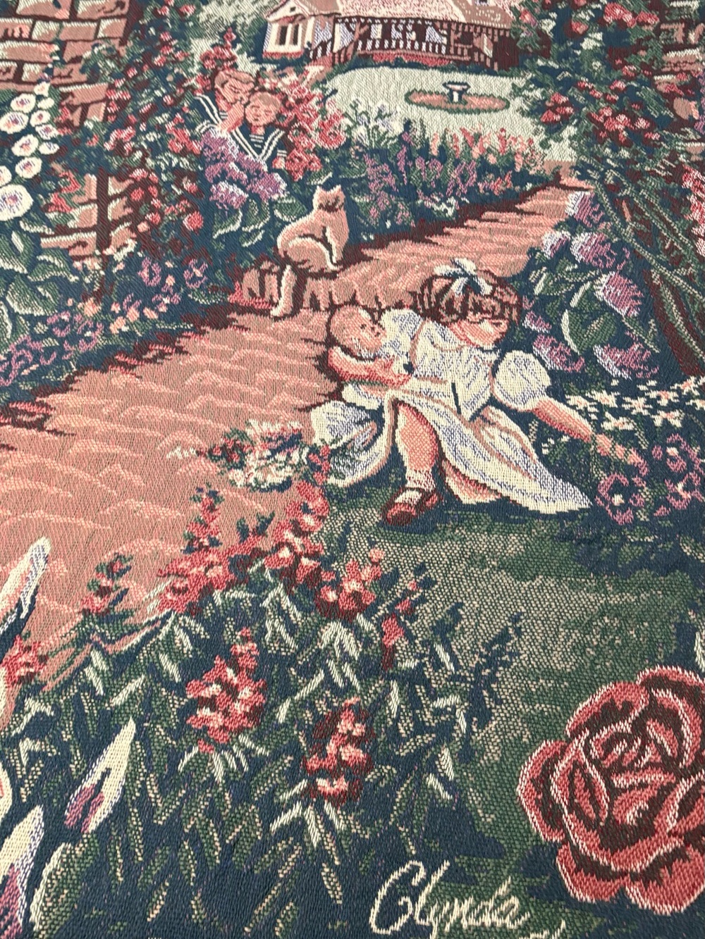 Vintage-Style Floral Garden Tapestry in Pink and Green